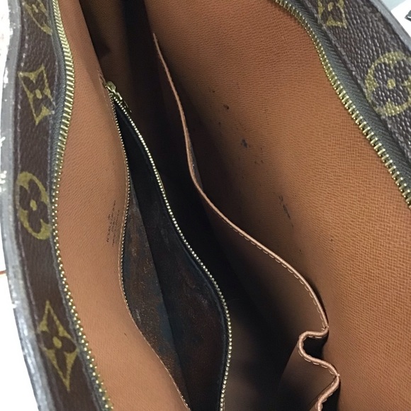 Louis Vuitton Large Tote - Picture 9 of 10